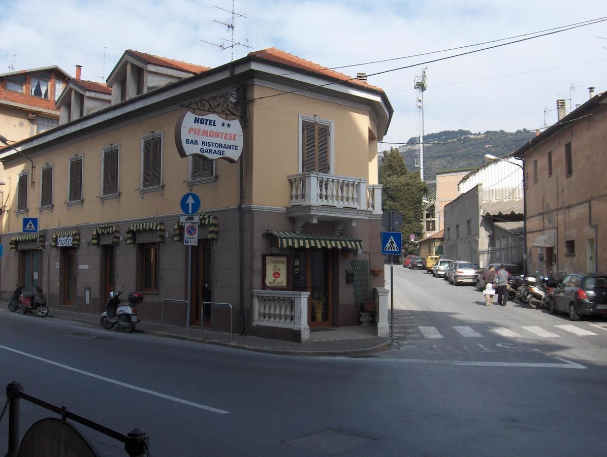Hotel Piemontese Imperia Exterior foto